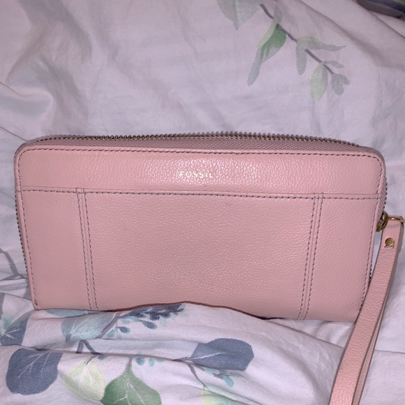 Fossil wallet